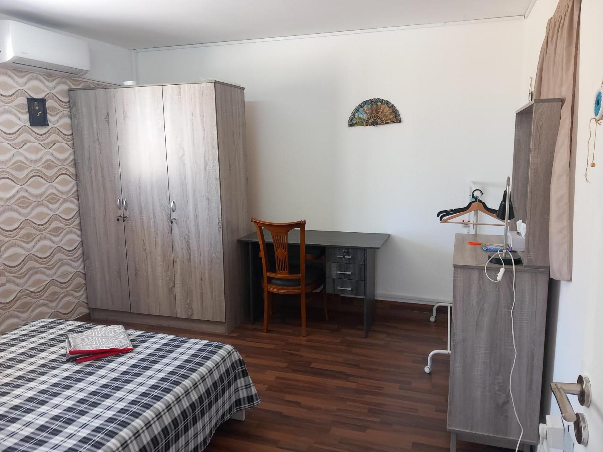 Vasilis House Apartamento Dromolaxia Quarto foto